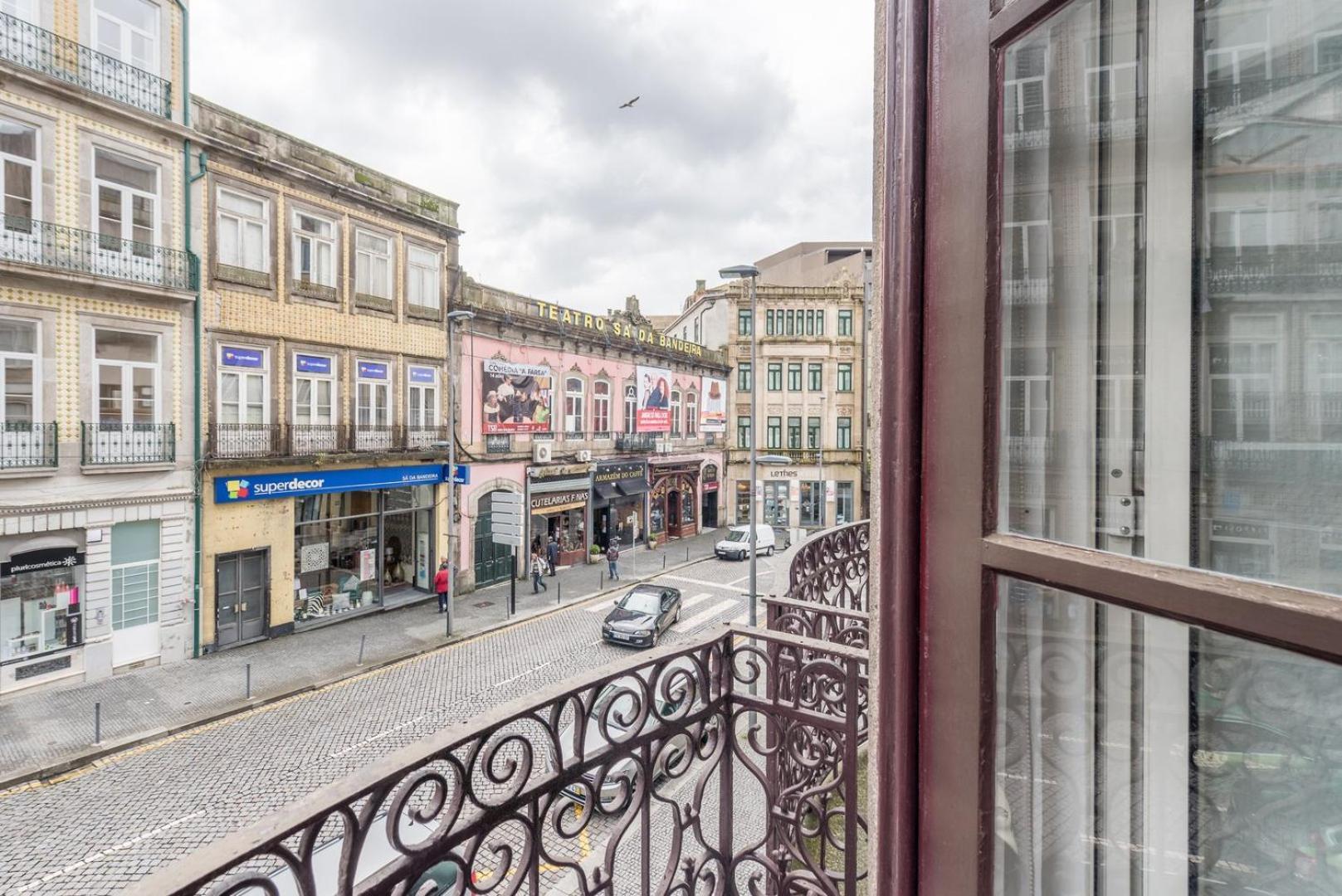 Guestready - Theater Manor Apartment Porto Exterior photo